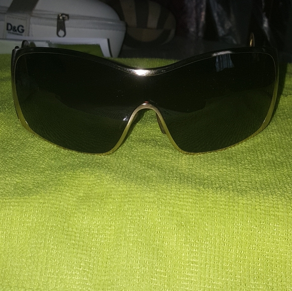 Dolce & Gabbana sunglasses - Picture 9 of 11